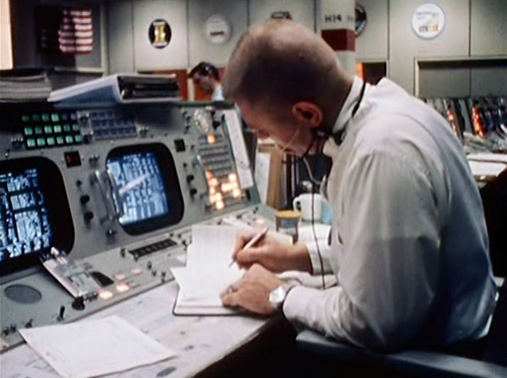 Apollo 13 Mission Control Commander